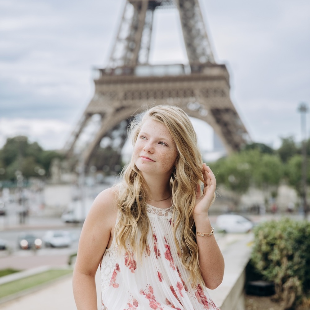 Meet your Posher, Laura